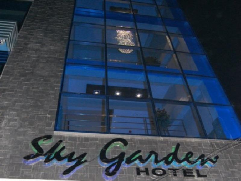 Sky Garden Hotel By Reddoorz Рохас Сити Екстериор снимка